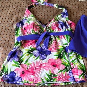 Swimsuits For All Floral Halter Swim Top